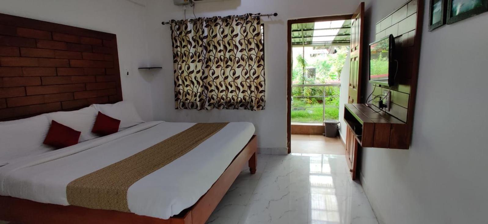 Hotel Mj Beach Resort 巴加 外观 照片